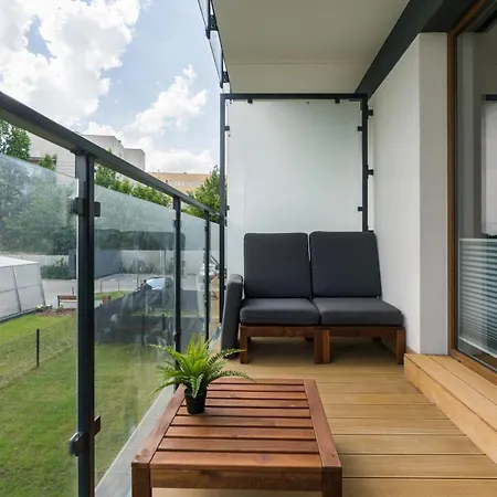 Krauthofera With Balcony By Renters Apartment *