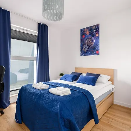 Krauthofera With Balcony By Renters Apartment Poznan
