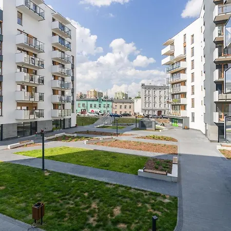 Krauthofera With Balcony By Renters Apartment Poznan